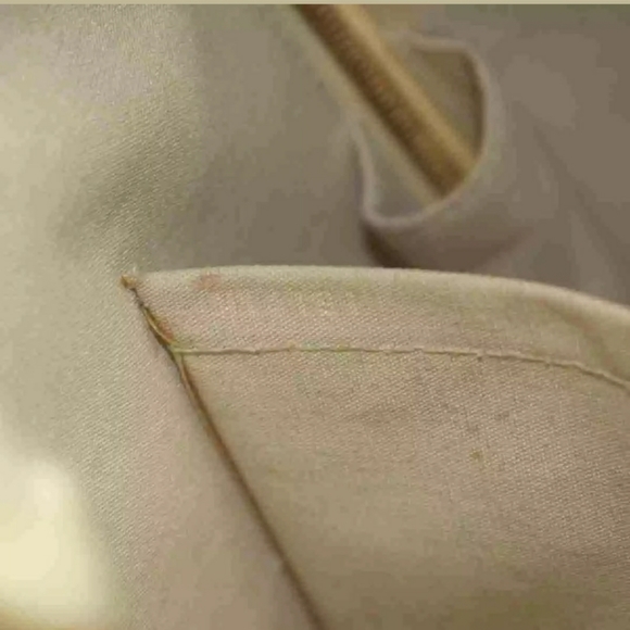 SOLD Louis Vuitton Hand Bag Alma PM Yellows Vernis - Picture 9 of 9